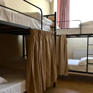  Hostel Wine